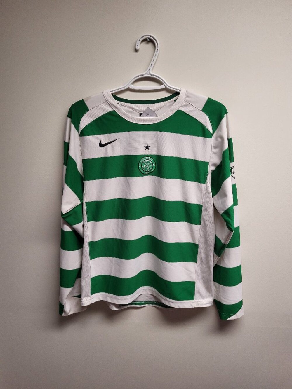 Nike Celtic FC Long Sleeve Jersey Men's Small Green White Hoops Soccer Shirt